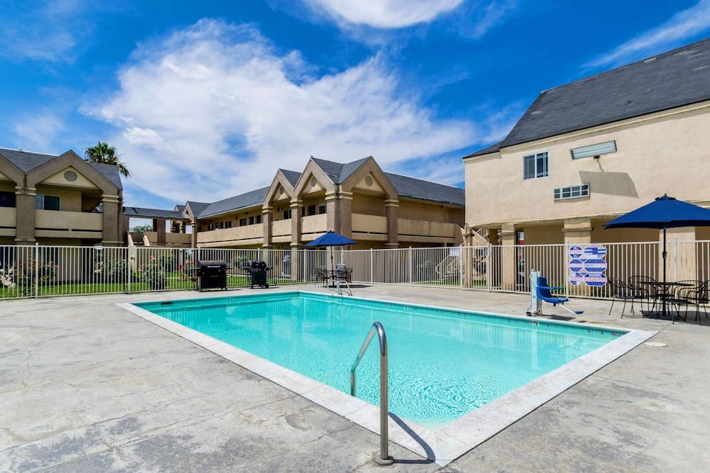 Motel 6-Buttonwillow, Ca Central ภายนอก รูปภาพ